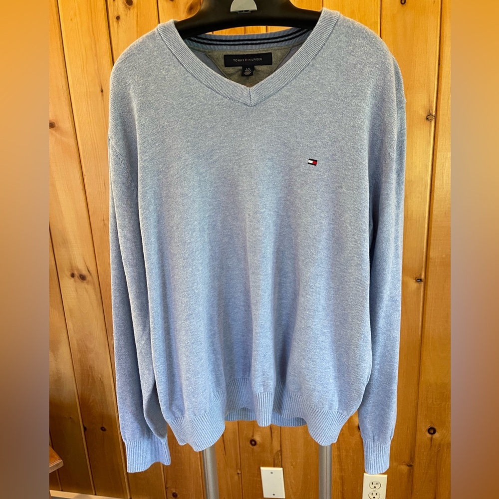 Light blue men’s sweater